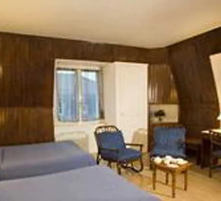 Berti - Centre Gare Hotel 3*