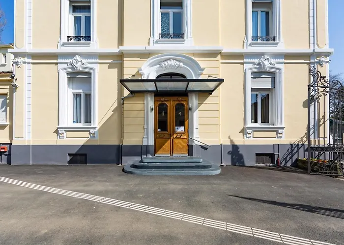 Berti - Centre Gare 3*